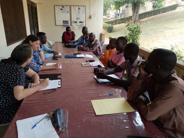 Dialogue entre SURAM et les traducteurs Dialogue entre SURAM et les traducteurs